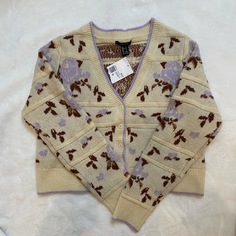 NWT! Forever 21 Cream and Purple Floral Print Cardigan Small Cottagecore
